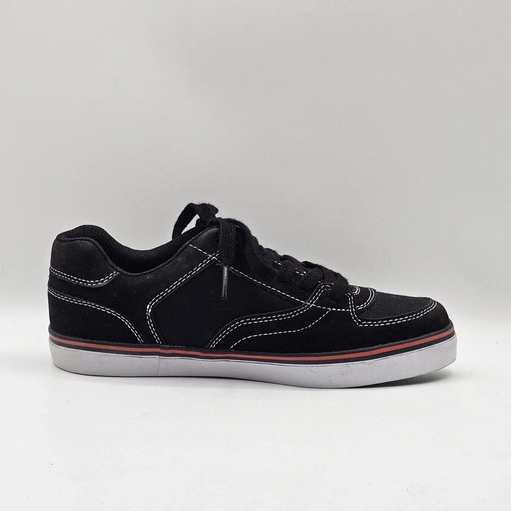 Airwalk Shoes Youth Size 5.5 Black Red Skate Low Top Classic Lace‎ Up Sneakers